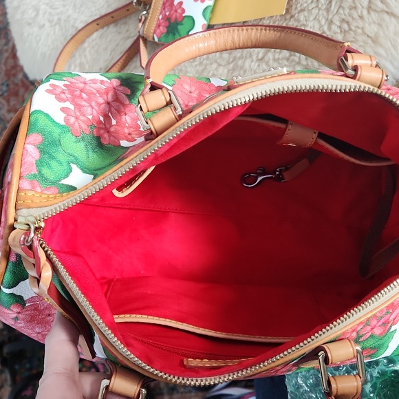 Beautiful Dooney & Bourke Red Geranium Leather Satchel, Key Ring, Wallet Set ♥️ - Picture 9 of 17